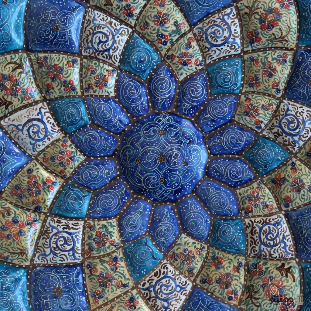 بشقاب میناکاری طرح اسلیمی دهنه 30 سانتی‌متر