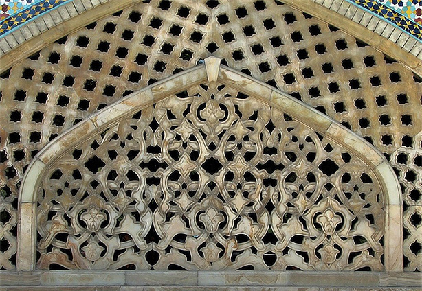 مشبک کاری سنگ