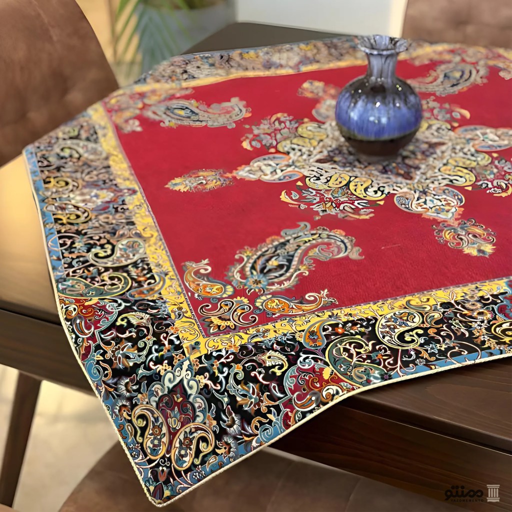 رومیزی مربع ترمه طرح شروین قرمز